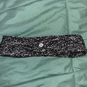 Lululemon Black and White Headband
